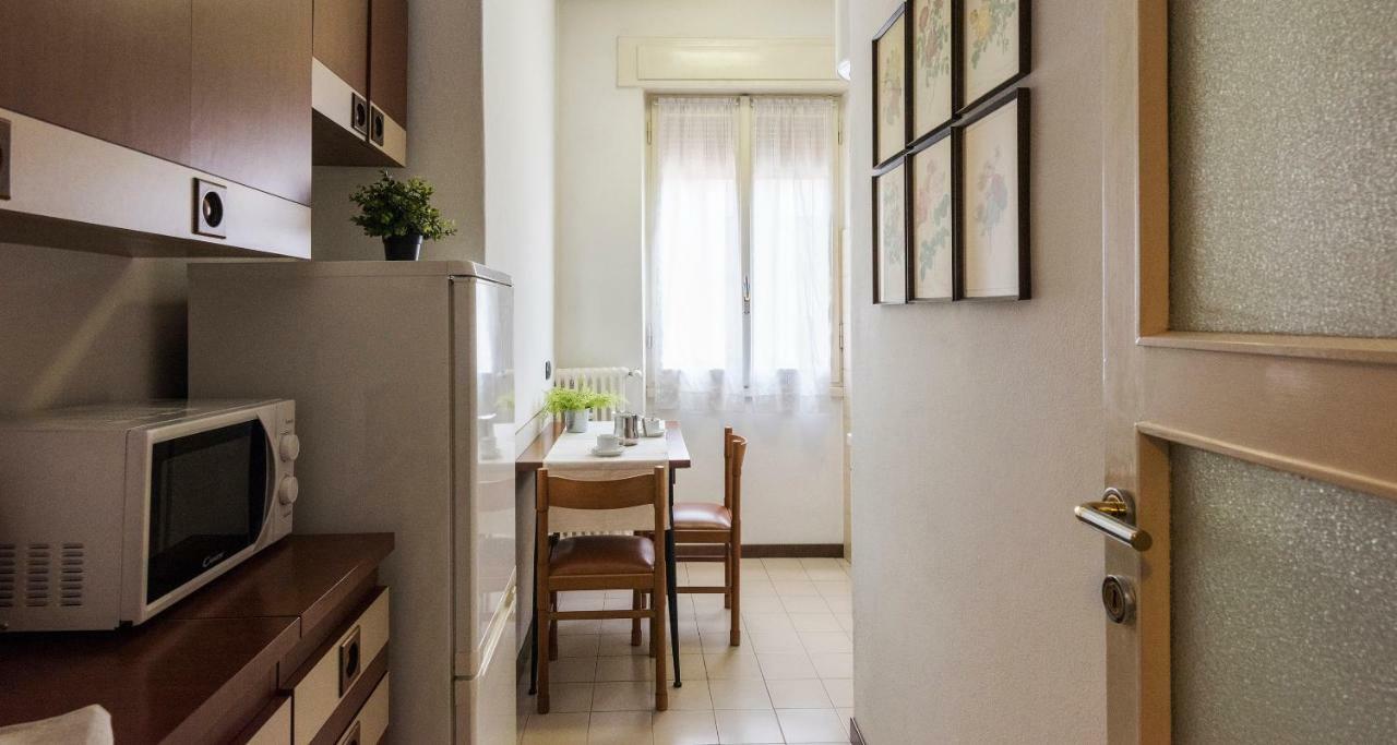 Joivy Welcoming 1Br Apt Next To Villa Olmo Como Buitenkant foto