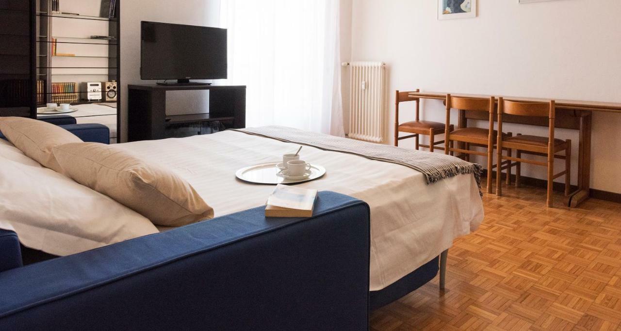 Joivy Welcoming 1Br Apt Next To Villa Olmo Como Buitenkant foto