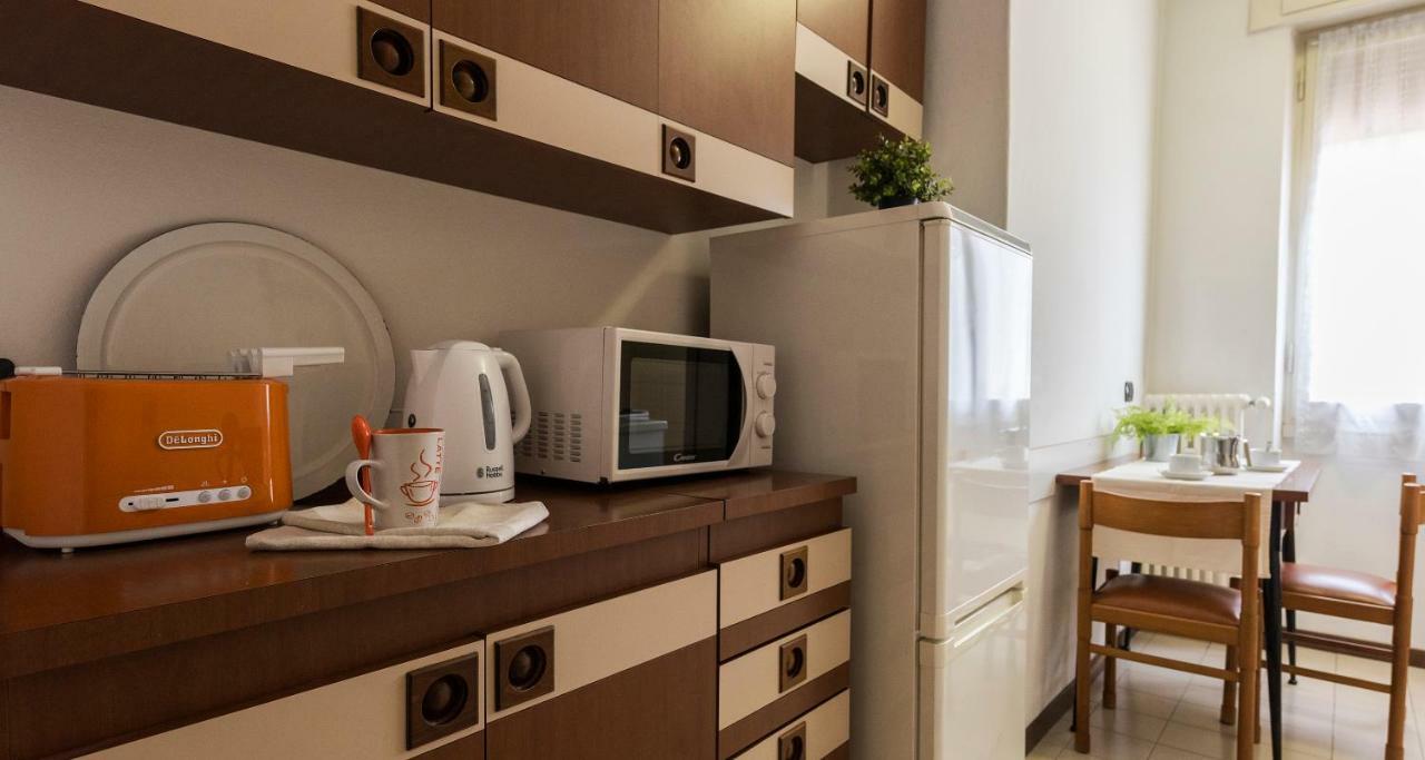 Joivy Welcoming 1Br Apt Next To Villa Olmo Como Buitenkant foto