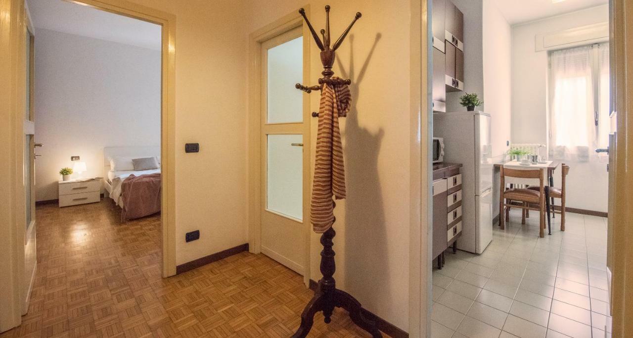 Joivy Welcoming 1Br Apt Next To Villa Olmo Como Buitenkant foto