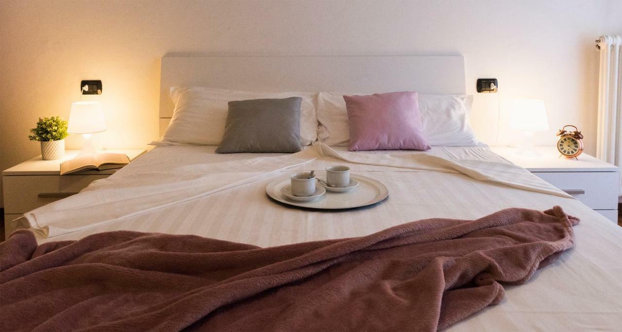 Joivy Welcoming 1Br Apt Next To Villa Olmo Como Buitenkant foto